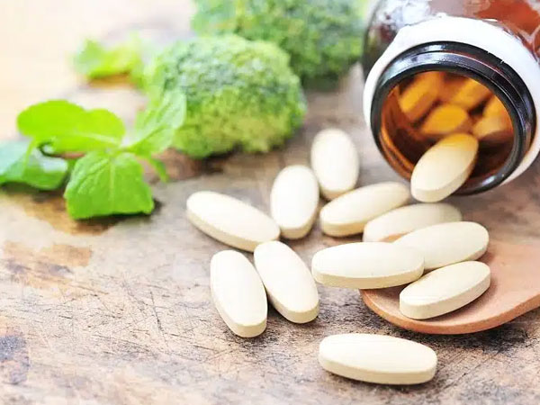 Sử dụng thực phẩm chức năng: phải nghe giới chuyên gia tư vấn